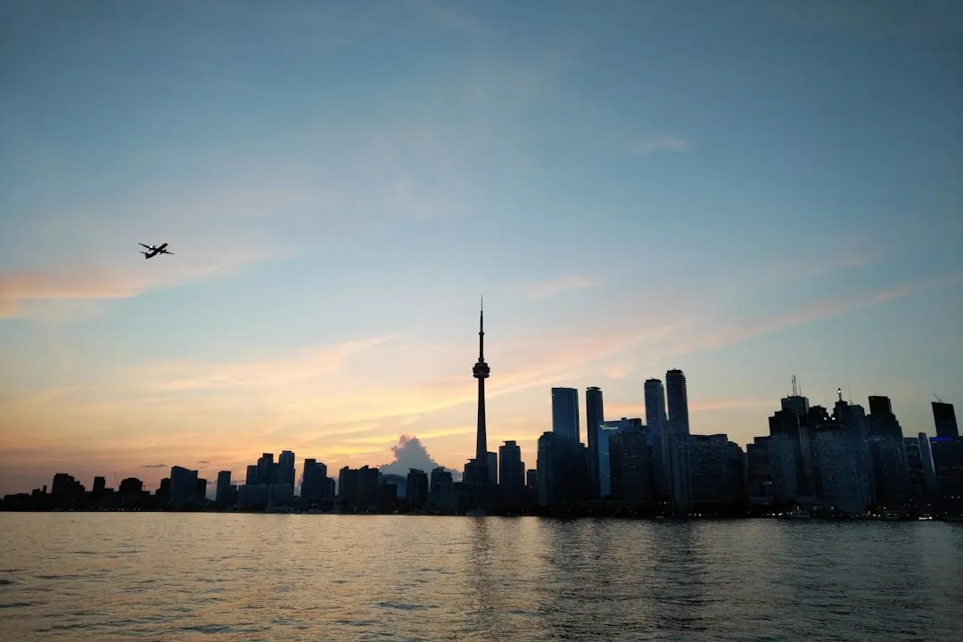 2024年数控雕刻机选购指南：石材与木工加工场景适配要点