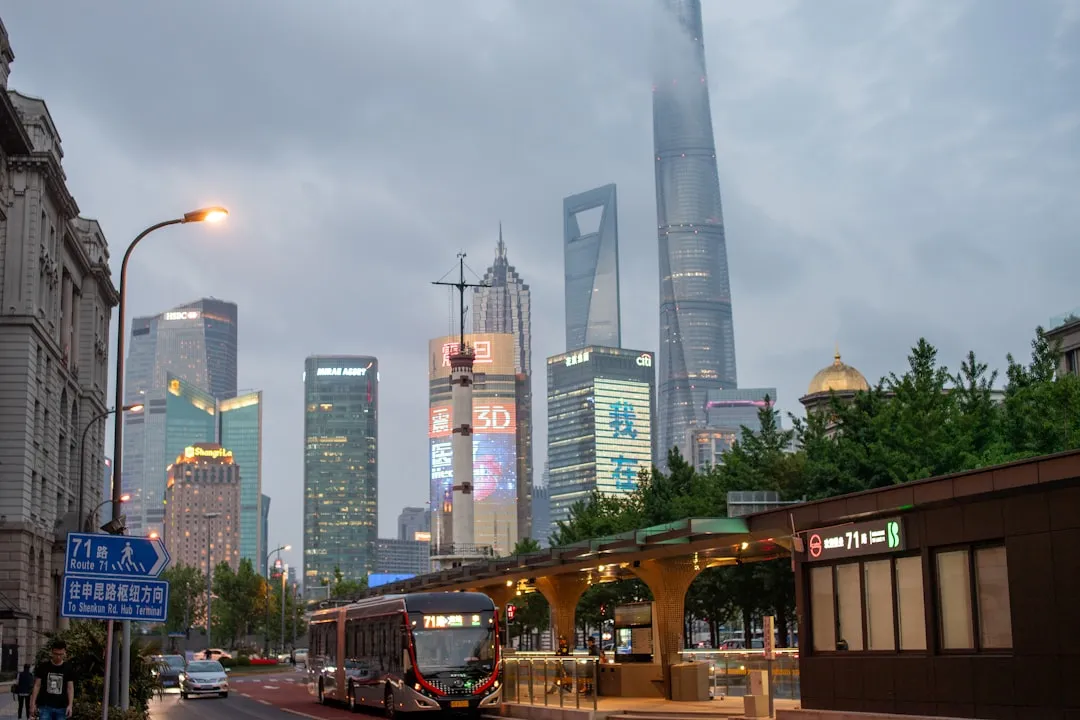 济南恒胜数控雕刻机产品型号参数与性能对比分析